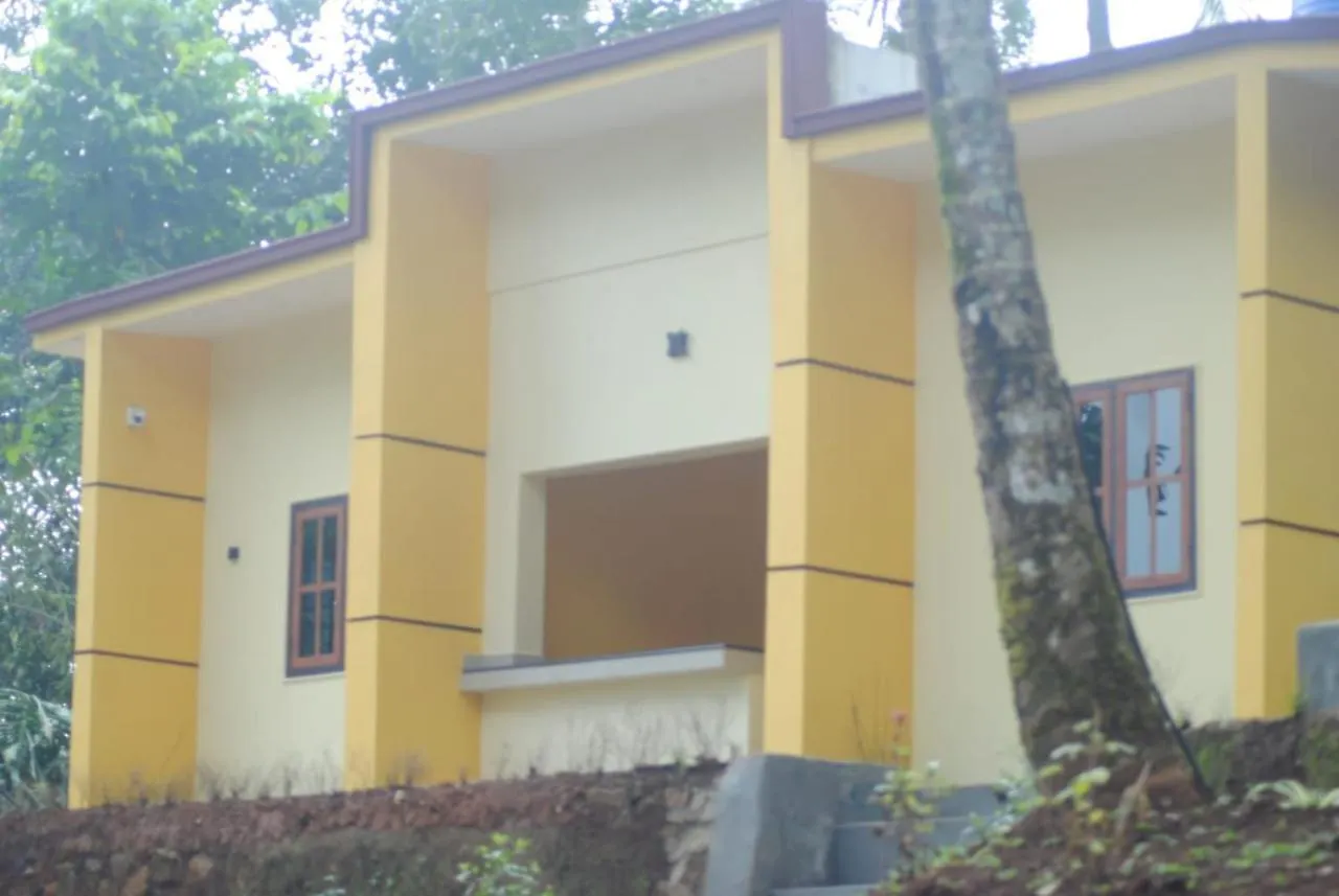 Cascade Holiday Villa Padinjarathara Indie