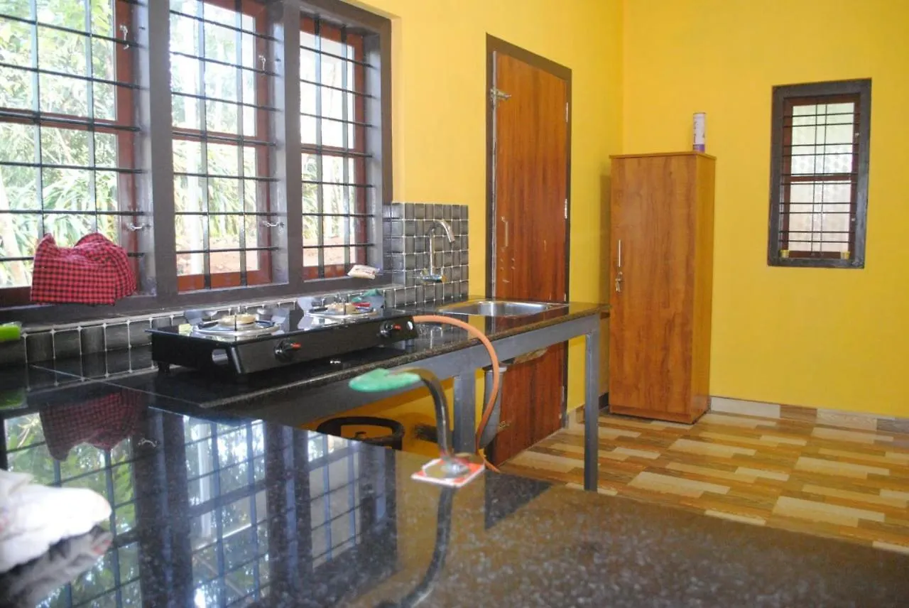Cascade Holiday Villa Padinjarathara